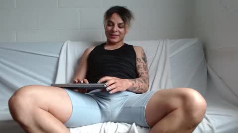 Jeannifer online show from December 20, 10:11 pm