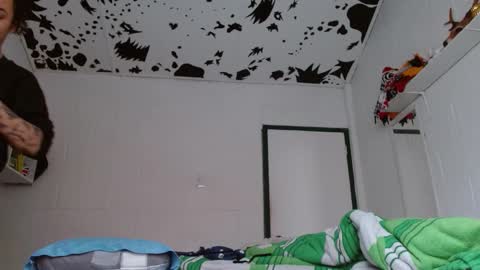 Jeannifer online show from February 5, 12:10 pm