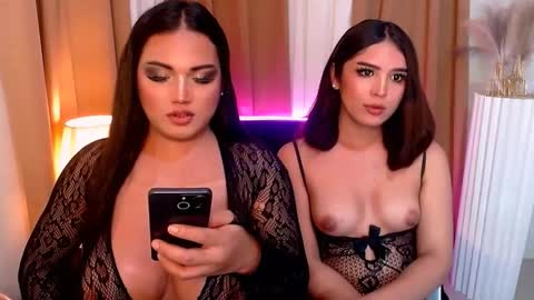 pearldenis online show from October 21, 4:08 pm