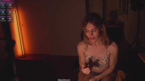 caracal online show from October 2, 2:45 am