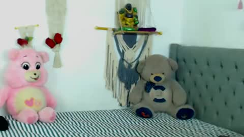 salome holguin online show from January 13, 10:25 am