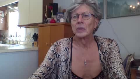 phillipa online show from February 21, 4:37 pm