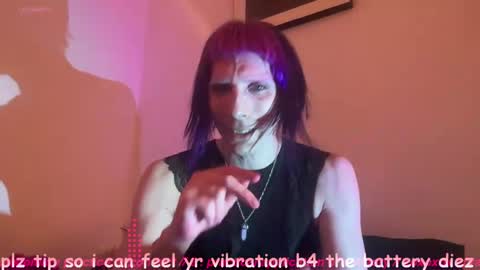 Snapshot of pixie_praxis chatting on December 18, 8:09 am pixie_praxis online show from December 18, 8:09 am