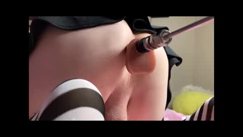 Snapshot of povdadbod chatting on November 1, 4:10 am POVDADBOD online show from November 1, 4:10 am