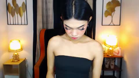 prettyhothugecock online show from December 13, 9:58 am