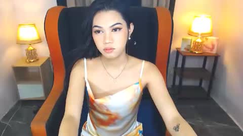 prettyhothugecock online show from January 10, 9:34 am