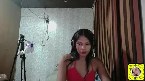sophie online show from May 15, 6:05 pm