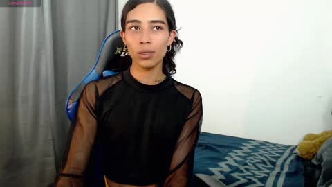 Cris online show from February 13, 6:48 pm