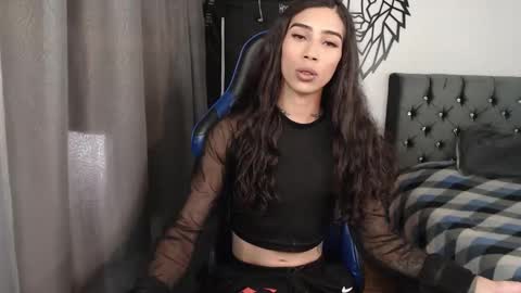 Cris online show from March 14, 5:38 pm