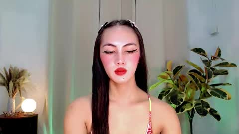 queen_danaya online show from April 6, 1:04 am