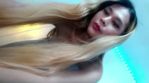 CALL ME YOUR QUEEN AIVY1 online show from October 7, 4:35 am