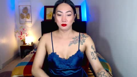 QUEEN online show from February 22, 9:12 am