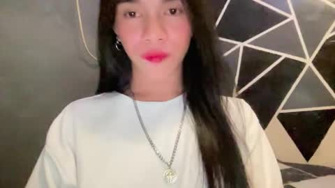 QUEEN online show from March 15, 12:08 pm