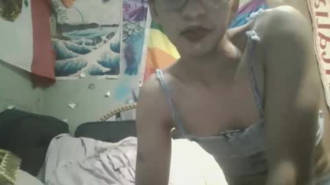 Mia online show from March 20, 8:37 am
