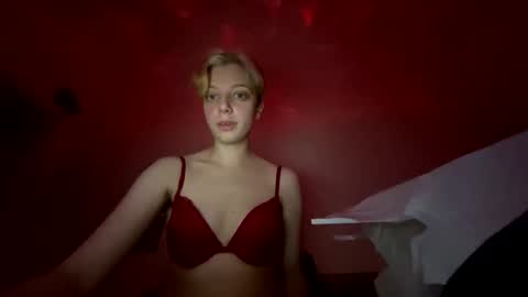 r0bynxoxp online show from March 29, 12:33 am