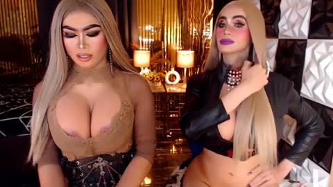 ravenmystiquex online show from May 14, 7:33 pm