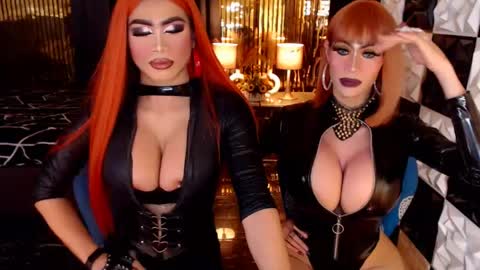 ravenmystiquex online show from May 26, 1:57 am