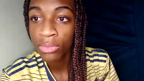 Tu mami Rebecca online show from July 11, 11:03 am