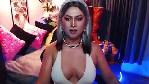 Red Ivy online show from March 29, 9:15 pm