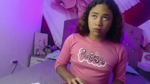 RENATA VALENTINA online show from April 20, 11:34 am