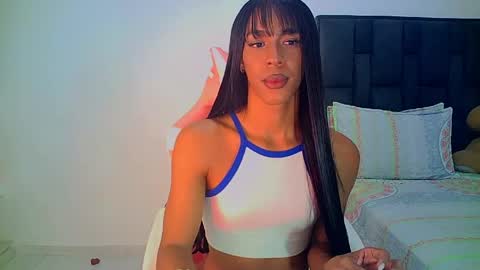 Rosalinda online show from May 31, 5:17 am
