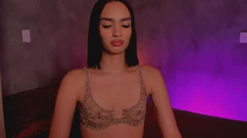 val online show from April 27, 9:57 pm