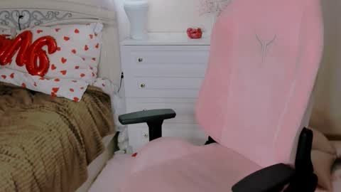 MY FANSLY  online show from February 20, 6:54 pm