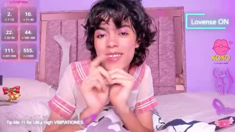 sam_sexy0106 online show from January 15, 4:38 pm