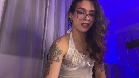 Samantha Bernardo online show from March 29, 4:35 am