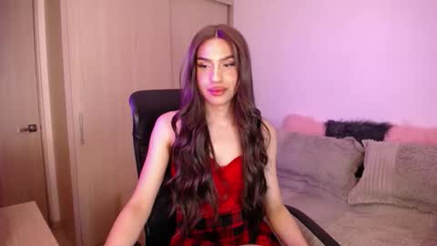 Snapshot of samarasilex chatting on October 23, 3:10 am Samara Silex online show from October 23, 3:10 am