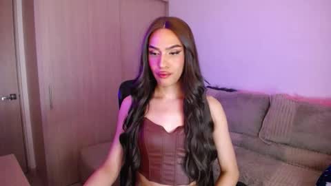 Snapshot of samarasilex chatting on October 24, 3:11 am Samara Silex online show from October 24, 3:11 am