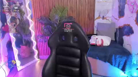 sam online show from June 15, 3:19 am