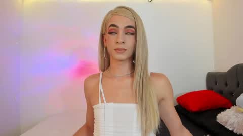 Sophia online show from April 21, 11:11 pm