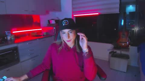 sarahunter1 online show from September 14, 8:08 am