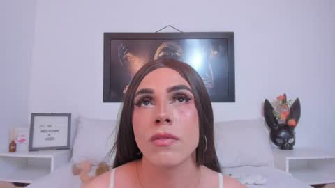 Sarah online show from June 19, 1:10 am