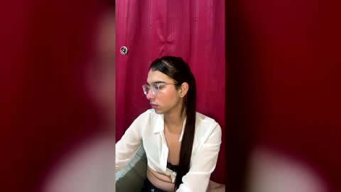 sarasaenz999 online show from April 9, 8:53 am