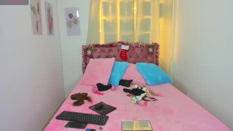 sasha morelo online show from December 15, 12:43 pm