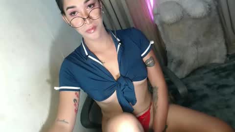  HERA  online show from February 8, 9:21 pm