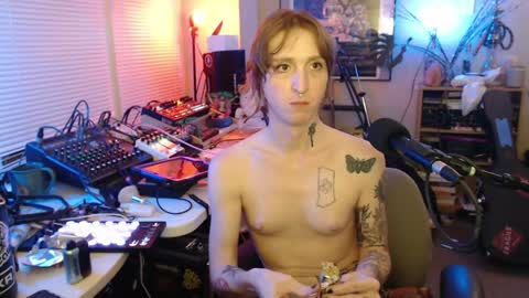 savagewaves online show from April 21, 2:51 am