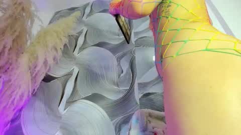 scarlethrous online show from October 2, 3:40 am