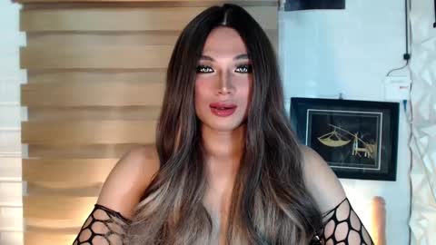 Deluxe online show from March 7, 8:49 am