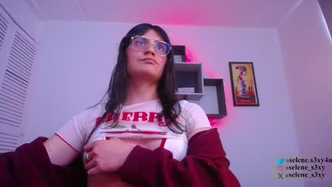 selene_s3xy online show from April 21, 6:14 pm