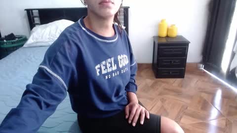 Snapshot of sensual_natalie chatting on October 23, 3:49 pm sensual_natalie online show from October 23, 3:49 pm