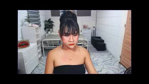 Snapshot of sexcum_trendingts_now chatting on October 24, 3:11 am MS Anna online show from October 24, 3:11 am