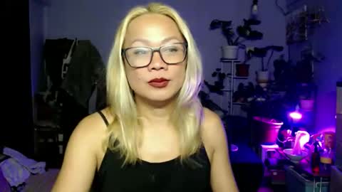 Mistress ANNA WINTOUR online show from February 1, 11:25 pm
