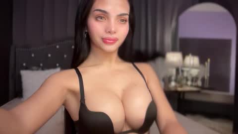 YOUR MISTRESS GODDESSS ADRIANA online show from October 7, 3:40 am