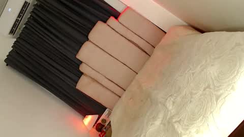 Lexie online show from April 17, 5:10 am