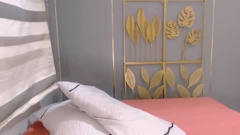 xxAndreaxx online show from February 22, 2:42 pm