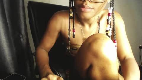 Darkskinned Rae online show from May 20, 10:38 pm