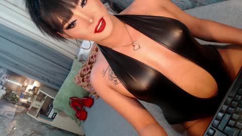 Sierrafina online show from April 8, 5:42 am